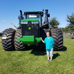 Meet your Posher, Janet